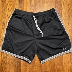 Nike Men's Black and White Athletic Shorts